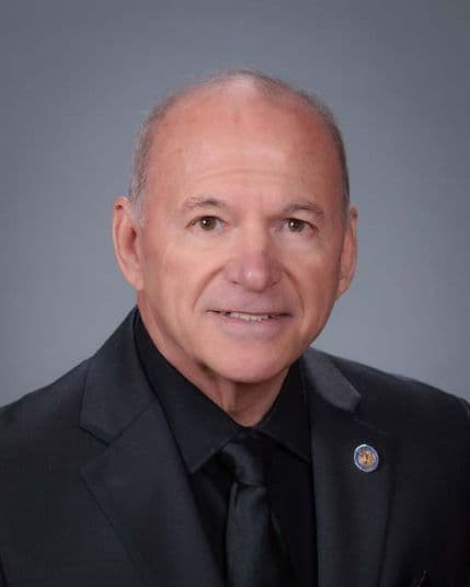 Mike Holcomb