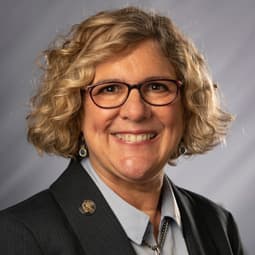 Julie Olthoff